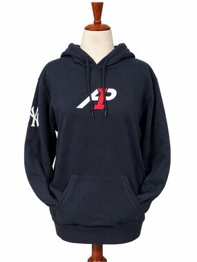 New Era New York Yankees Navy Pullover Hoodie with White and Red Logo
